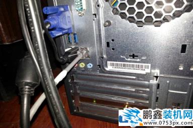 网络适配器显示感叹号不能上网是怎么回事？